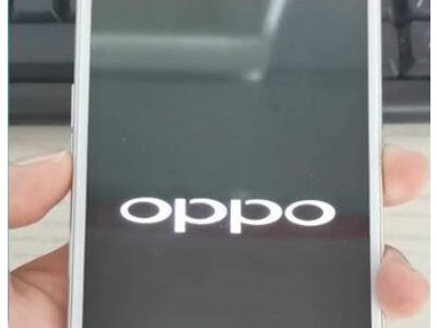 oppo手机死机关不了机也重启不了怎么办第1步