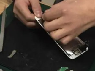 苹果黑屏有声音不亮屏怎么回事第2步
