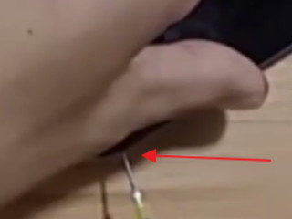 手机屏掉下来了怎么修第3步