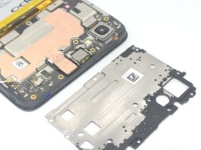 OPPO A32拆机教程第4步