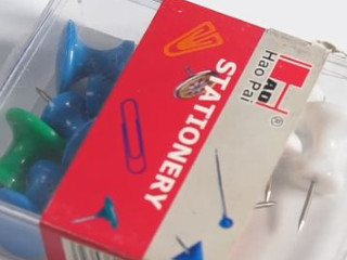 没有针怎么开手机卡槽第3步