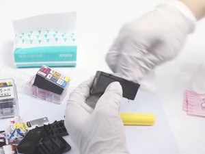 佳能ts3380打印机墨盒怎么加墨第4步