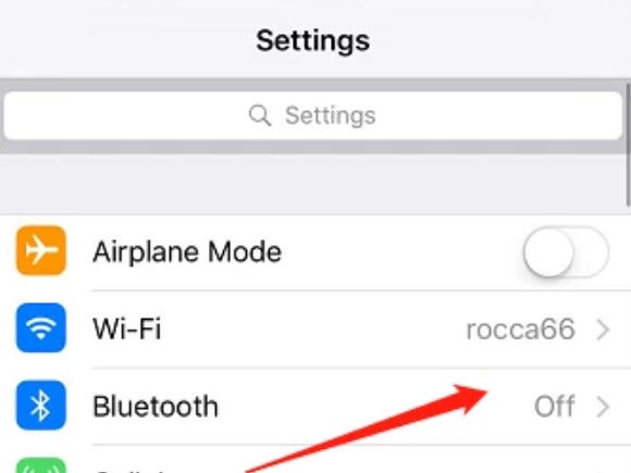 自拍杆怎么连接手机第2步