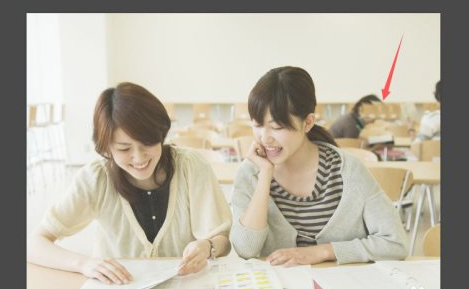 ps怎么把人p掉背景不变第4步