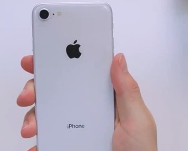 苹果8怎么开启无线充电功能第1步