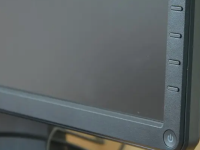 主机打开了为什么显示屏一直黑屏第1步