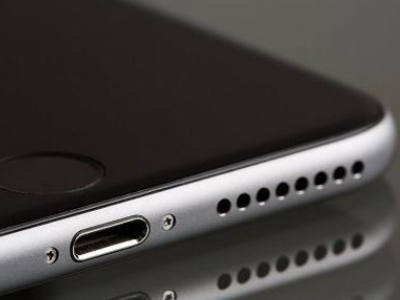 iphone充电口进水提示怎么弄第1步