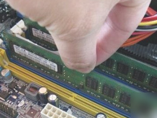 电脑开不了机,风扇转一下停一下第2步