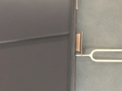 iphone12pro双卡怎么装第2步