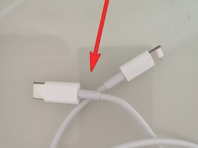 苹果12的数据线怎么用第3步