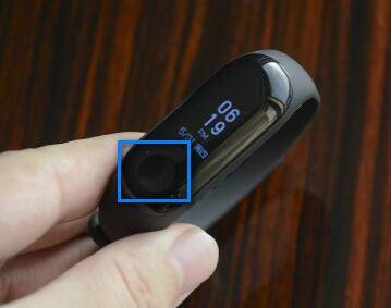 苹果手机可以用小米手环吗第1步