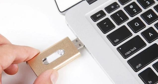 u盘文件损坏怎么恢复数据第1步