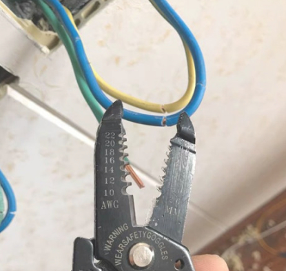 三开单控开关怎么连第3步