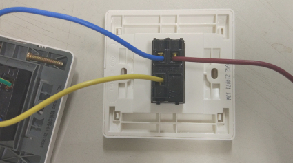 一开三控开关怎么接第6步