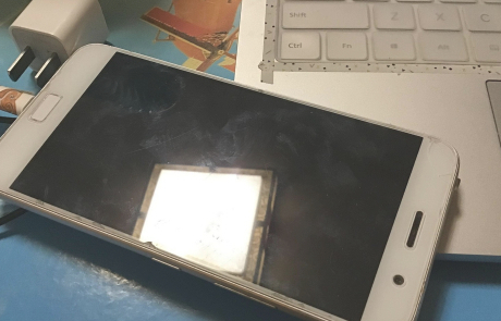 充电时屏幕接触不灵敏正常吗第4步